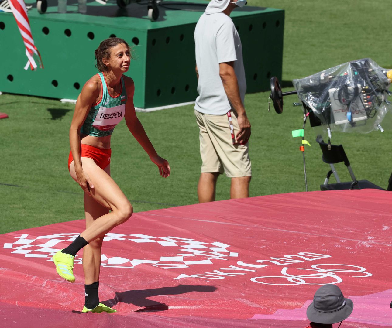 Мирела Демирева се класира за олимпийския финал в скока на височина