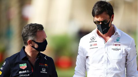 Розберг: Тото Волф успява да изкара Ред Бул лошите в битката с Мерцедес