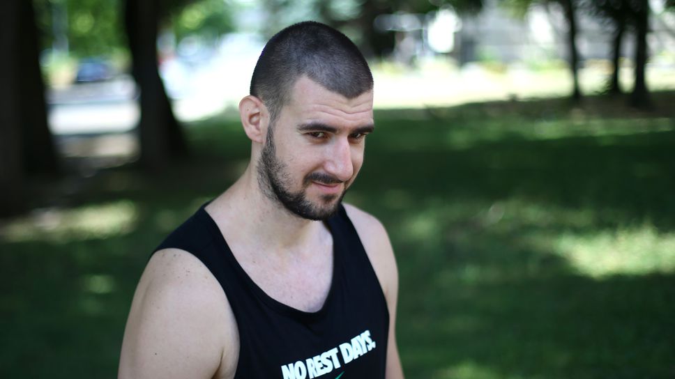 Андрей Иванов и Стяуа се спънаха срещу лидера