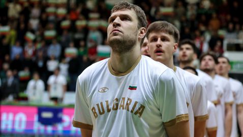  Везенков ще застане до 