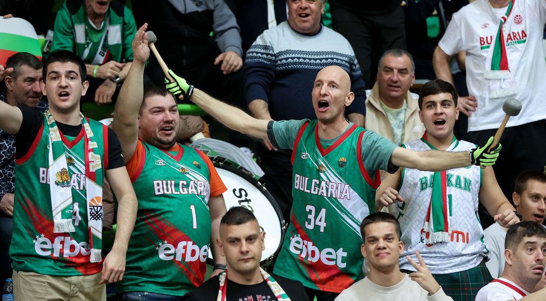 Лудост за билети преди България - Нидерландия, пуснаха ВИП места до игрището