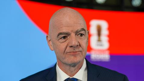 Смятаният за основен конкурент Инфантино за президент на ФИФА няма да се кандидатира, времето за алтернативи изтича