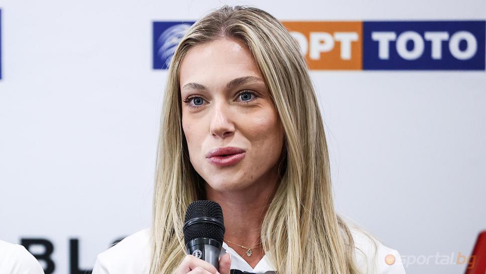 Помощ от приятел - Алекс Начева спасила Радуканова в Бирмингам