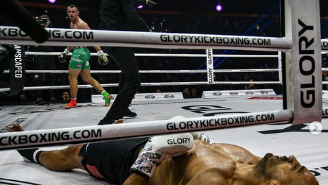 Аркадиуш Вжосек оцеля и нокаутира Бадр Хари 🥊