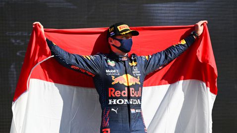 Верстапен: Какъв невероятен ден!