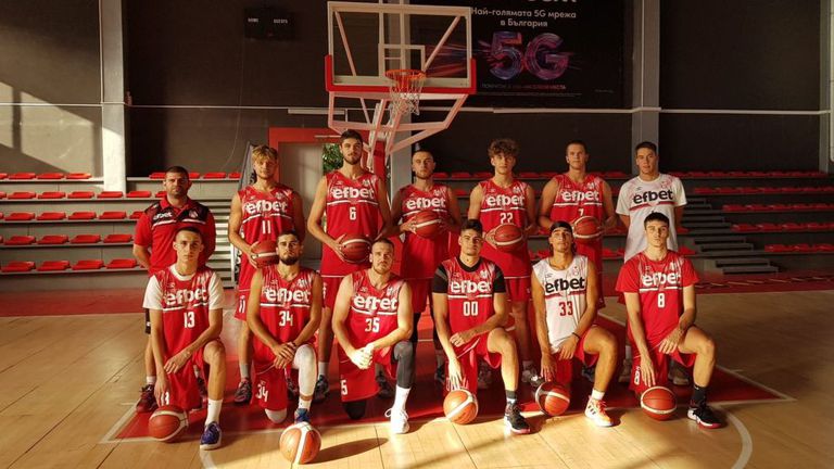 От началото на седмицата новакът в елита на българския баскетбол