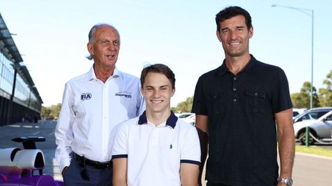  Уебър и Пиастри ще се разправят с Алпин за пари 