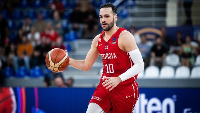 Баскетболистът на грузинския национален отбор Дуда Санадзе се защити, след