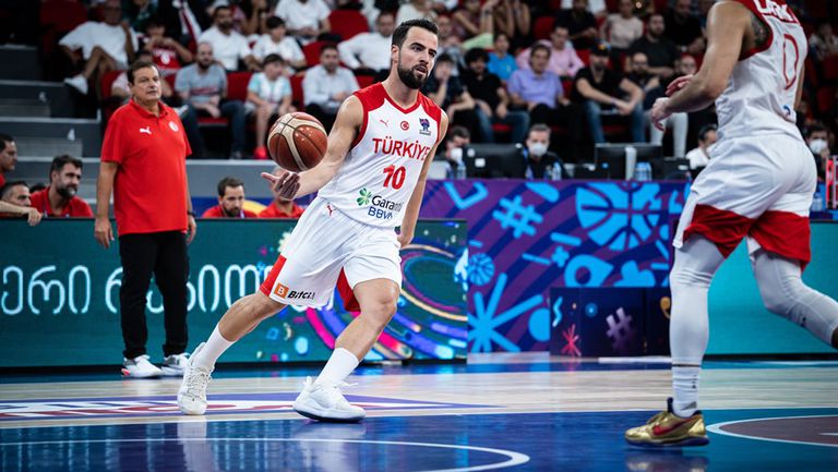 Капитанът на турския национален отбор по баскетбол Мелих Махмутоглу заяви