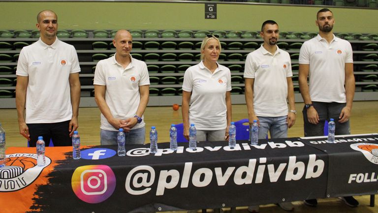 Спортният директор на Академик Пловдив Тина Димитров изрази гордостта си