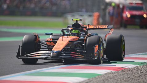  Норис излезе отпред пред Леклер и Сайнц във втората подготовка на 