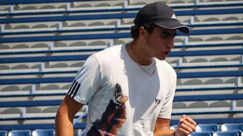  Блестящ Иван Иванов прелетя към финала на US Open 