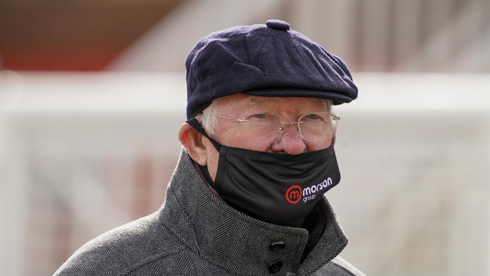 Сър Алекс критикува Солскяер за решението да не започне с Роналдо