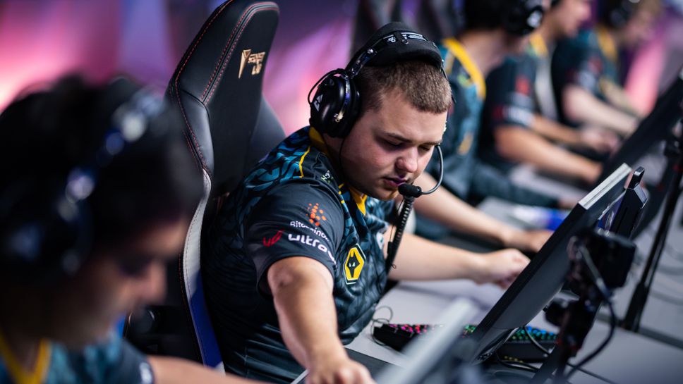 Цветелин Димитров донесе бленуван успех за Evil Geniuses