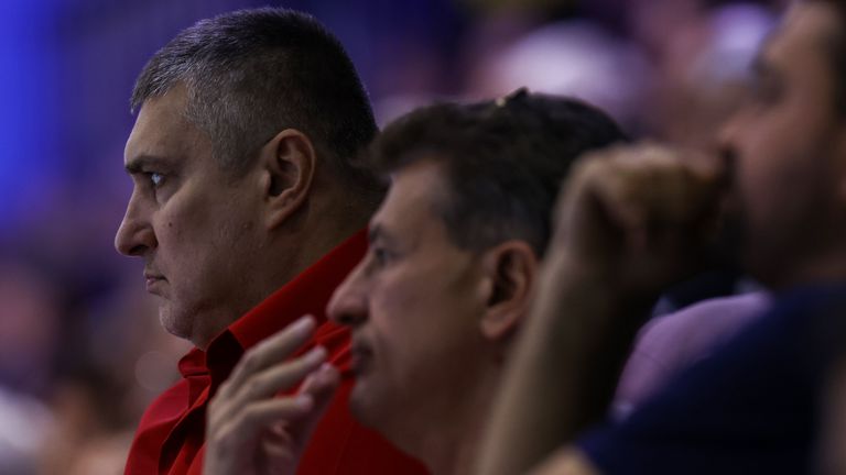 Президентът на БФ Волейбол Любо Ганев говори веднага след загубата