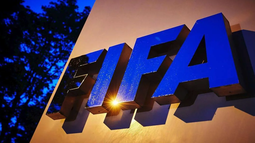 Малко над 30 родни агенти взеха лиценз на ФИФА