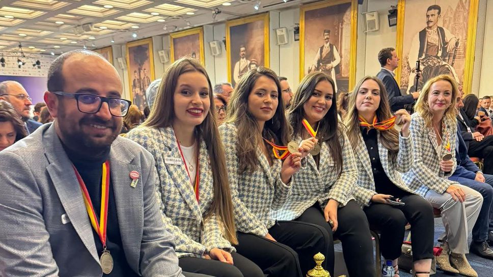 Дамите стартираха с победа защитата на европейската титла по шахмат