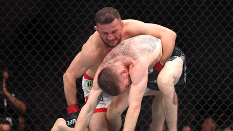 Мераб Двалишвили влиза в борчески дуел на RAF 8