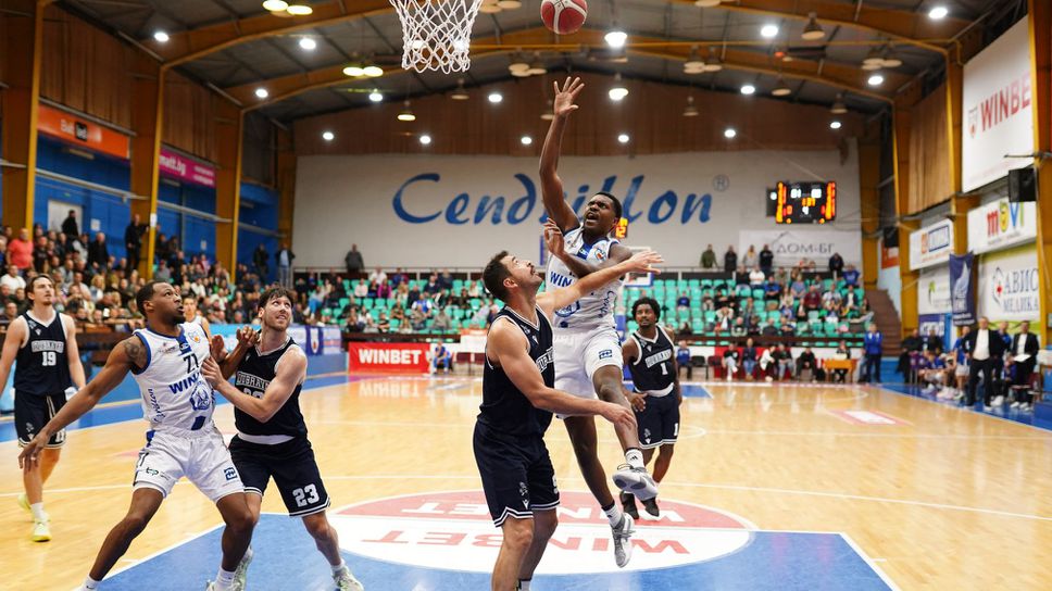 Спартак Плевен не даде шанс на Левски