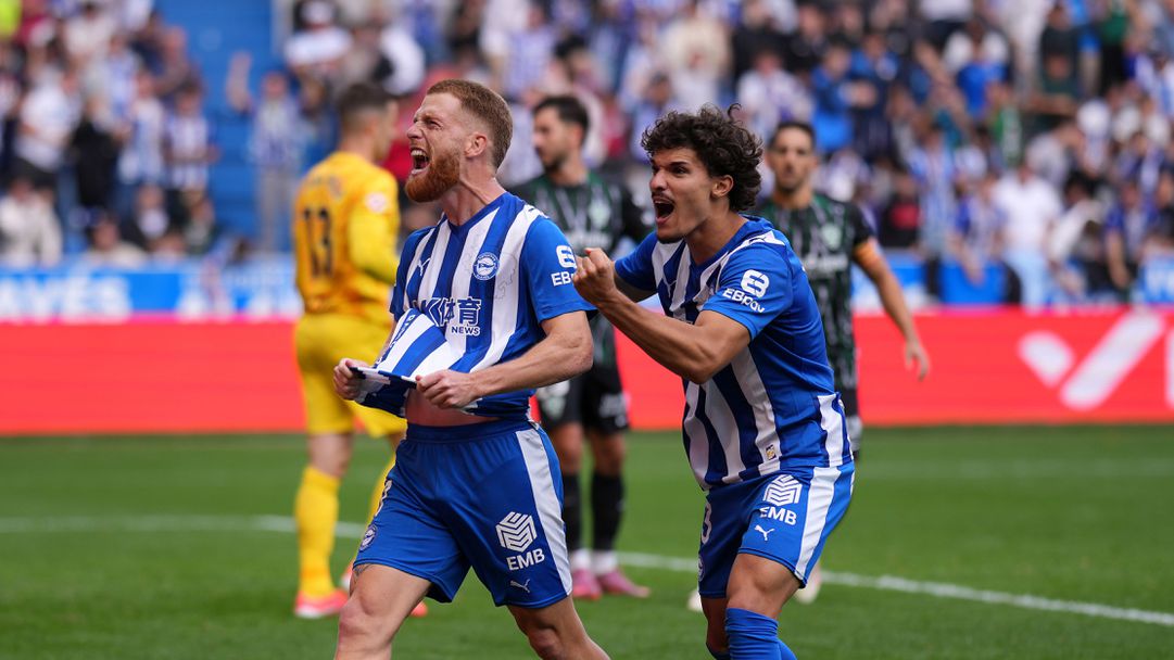 Алавес спря похода на Елче в Ла Лига