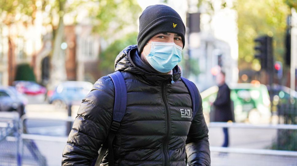 Фен на Челси бе осъден на 8 седмици затвор за расизъм в "Туитър"