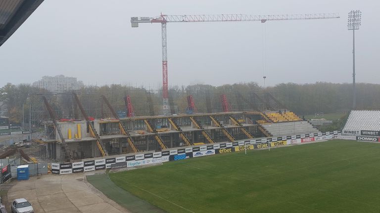 Ето докъде стигна ремонтът на стадион "Локомотив"