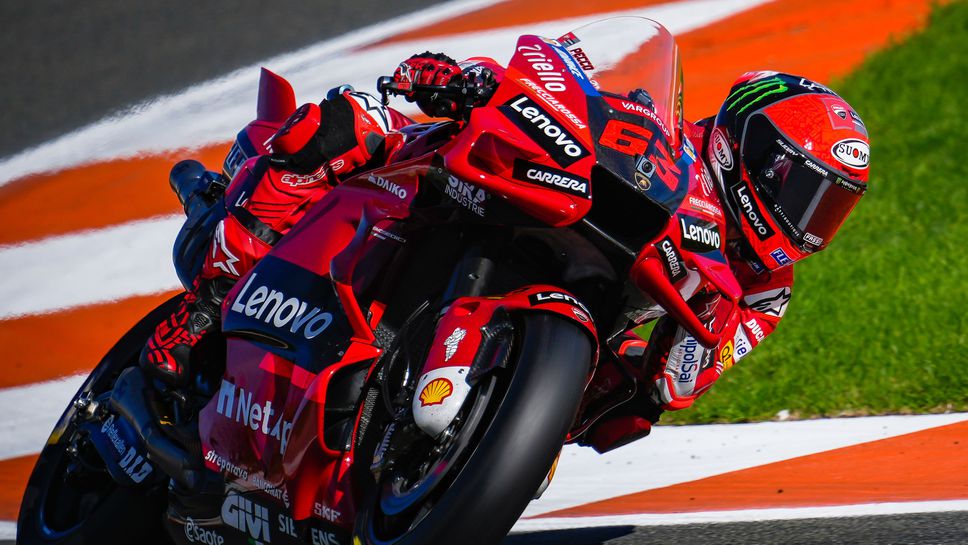 Куартараро и Баная в топ 10, Милър над всички преди квалификацията във Валенсия