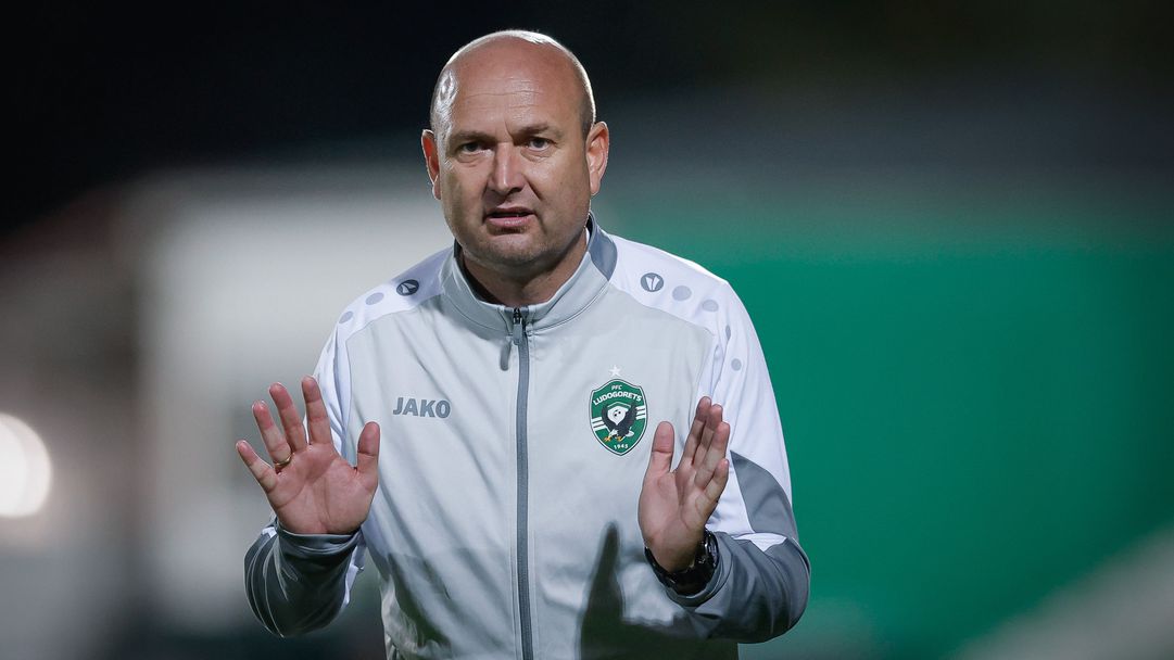 Живондов остава в щаба на Хьогмо