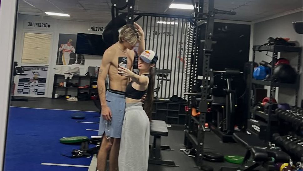 Слуховете се потвърдиха: Никола Цолов и Крисия са гаджета