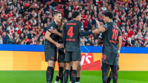 Специалния не успя да преглътне горчиви "аспирини" и Бенфика продължи да пропада в ШЛ