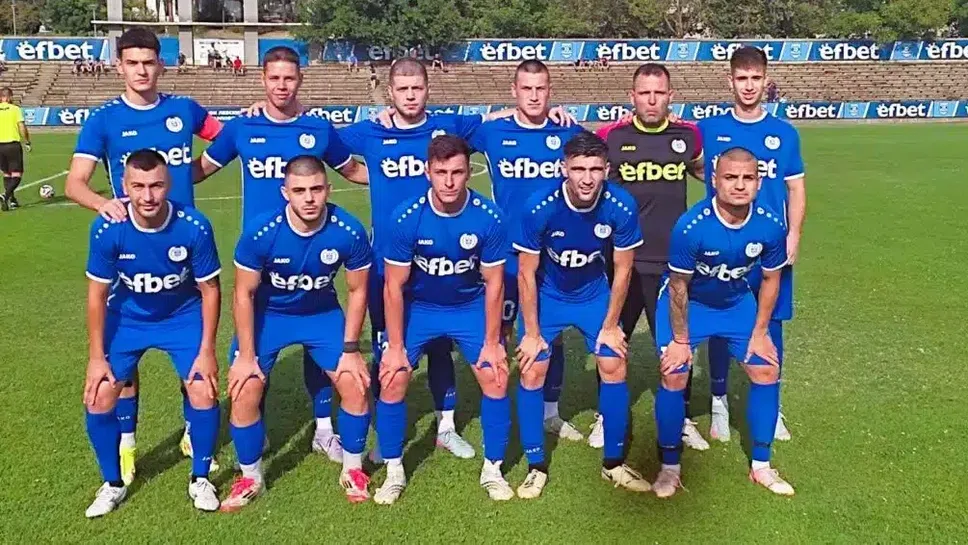 Левски Карлово надигра гостуващия му Асеновец Асеновград с 4 0 в