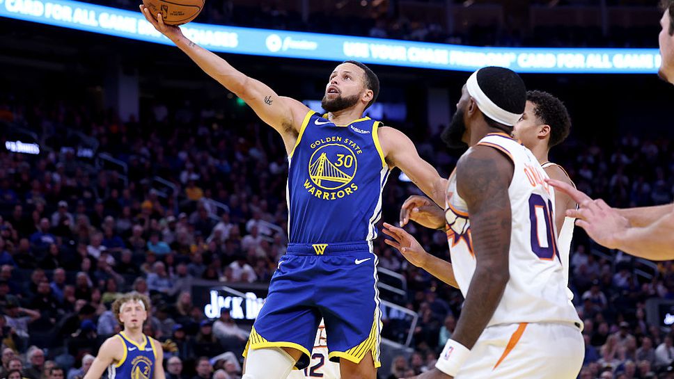 Голдън Стейт Уориърс водени от феноменалния Стеф Къри и с