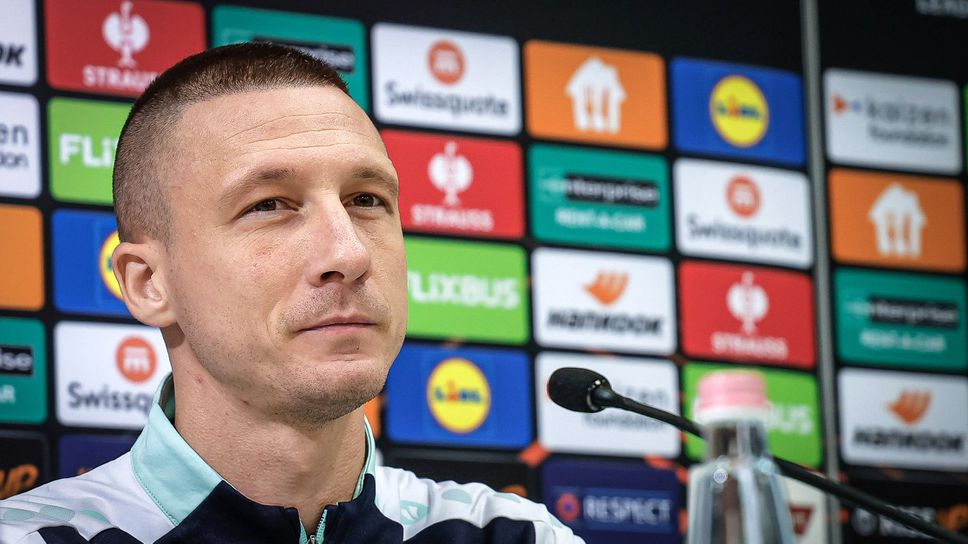 Капитанът на ЛудогорецАнтон Недялков говори пред медиите в Будапеща където