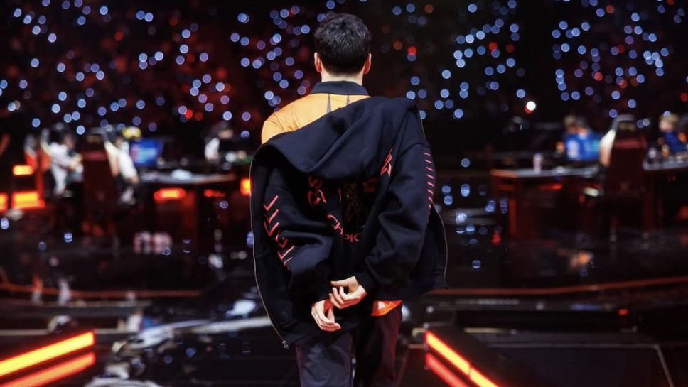 Отборът на Fnatic ще продължи договора на американската звезда Остин  Crashies  Робъртс