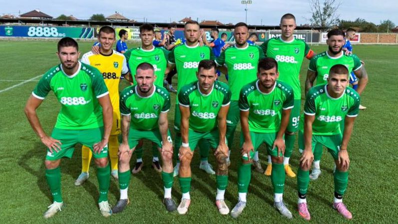 Секирово взе дербито на град Раковски