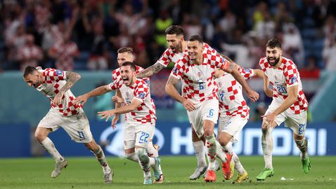 Хърватия пак триумфира след дузпи
