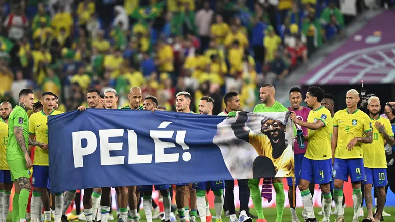 Бразилските национали отново изразиха подкрепата си към Пеле