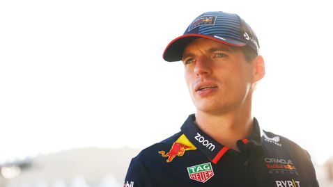 Макс тества GT3 автомобила на Астън Мартин