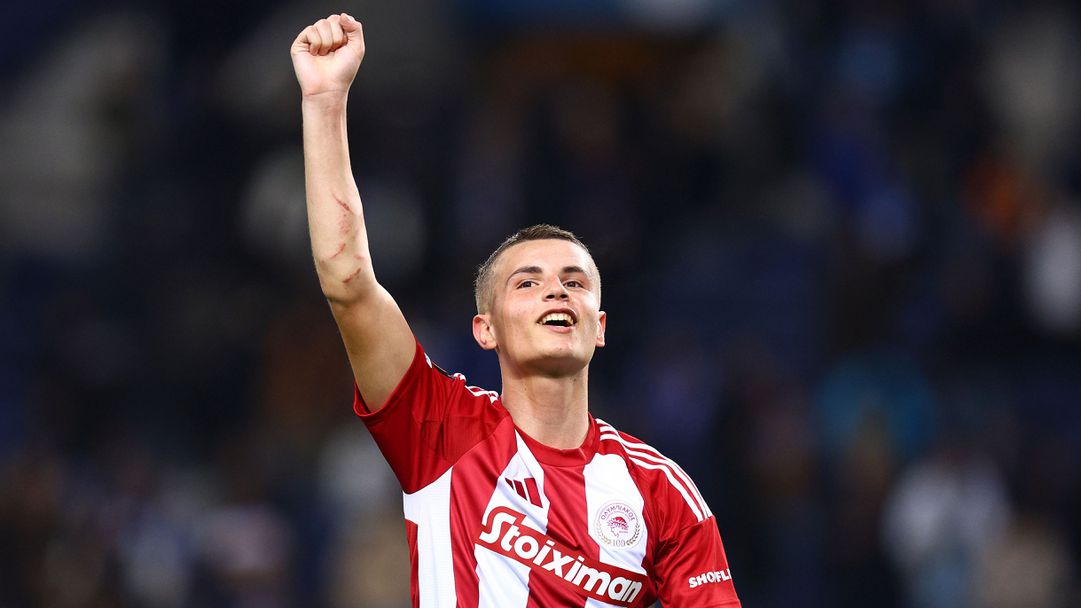 Ман Юнайтед преследва гръцки талант