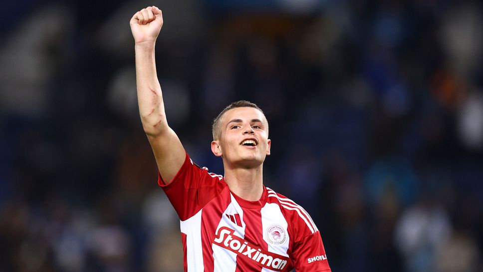 Манчестър Юнайтед следи отблизо халфа на ОлимпиакосХристос Музакитис съобщава TEAMtalk