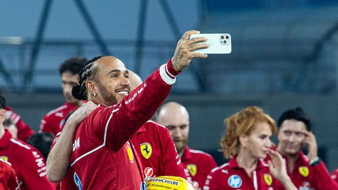 Хамилтън посочи проблемите на Ферари в Абу Даби