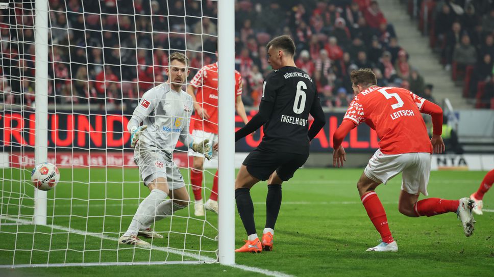 Майнц 05 пропусна отлична възможност да се измъкне от зоната