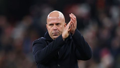 Слот обясни кои са положителните неща в играта на Ливърпул и обяви важно завръщане