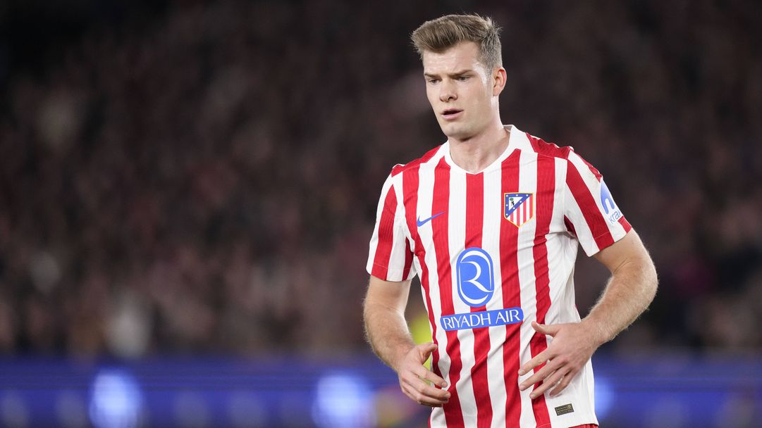 Фенербахче напира за Сьорлот