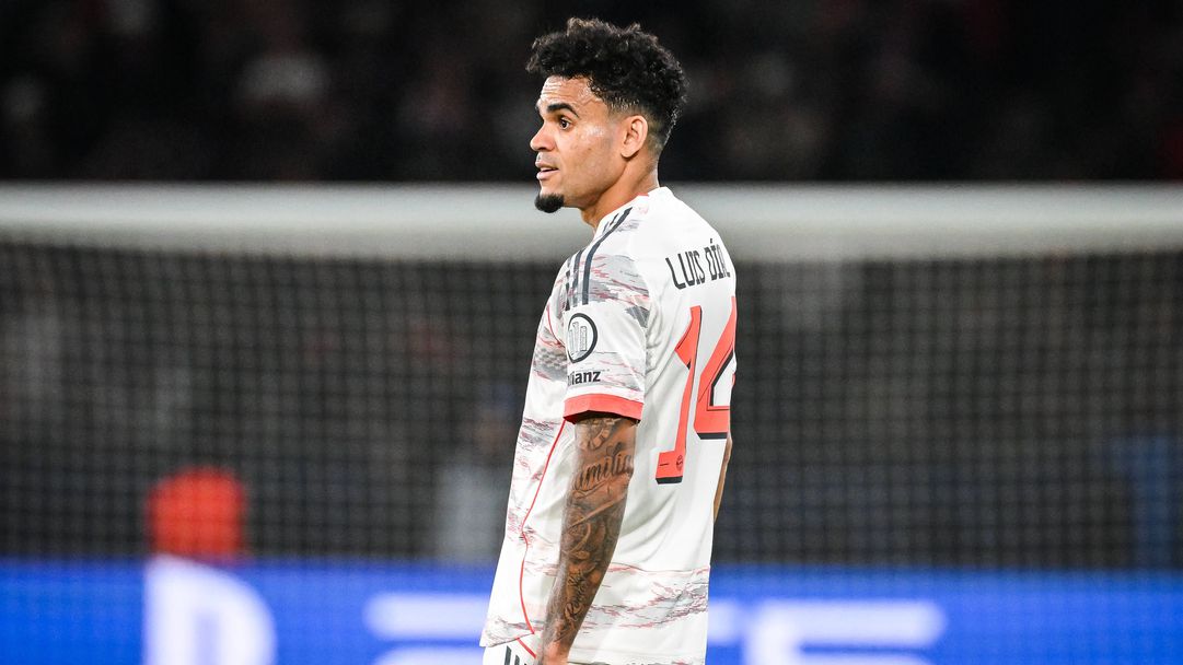 УЕФА намали наказанието на Луис Диас