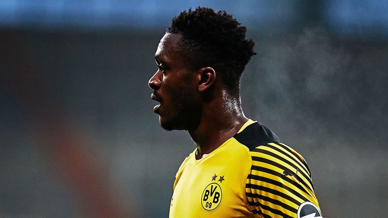  Манчестър Юнайтед пробва да отмъкне бранител на Борусия (Дортмунд) 