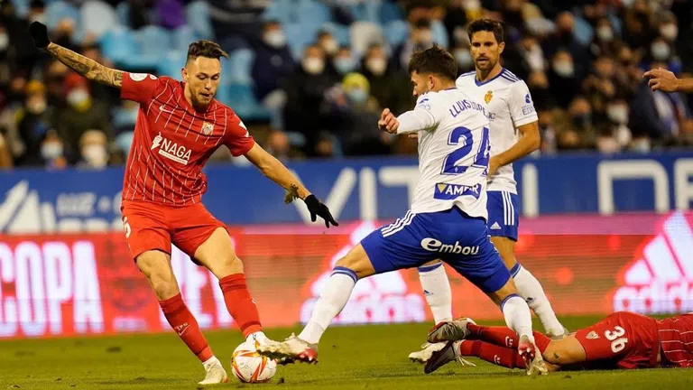 се класира за 1 8 финалите на Купата на краля след като