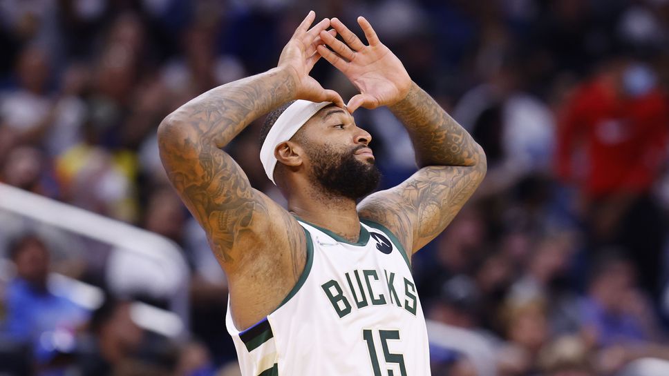 Шампионите изпращат Казънс отново на свободния пазар