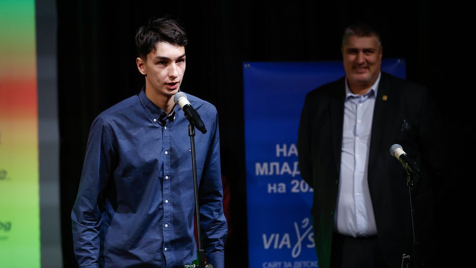 Симеон Николов: Готов съм да се раздавам за България!