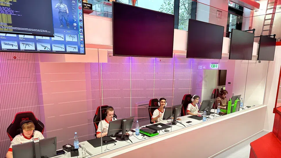 Организацията по електронни спортове от Дания CPH Wolves обяви официално